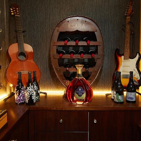 Cherry Blossom Boutique Hotel Bḩamdūn Kültér fotó