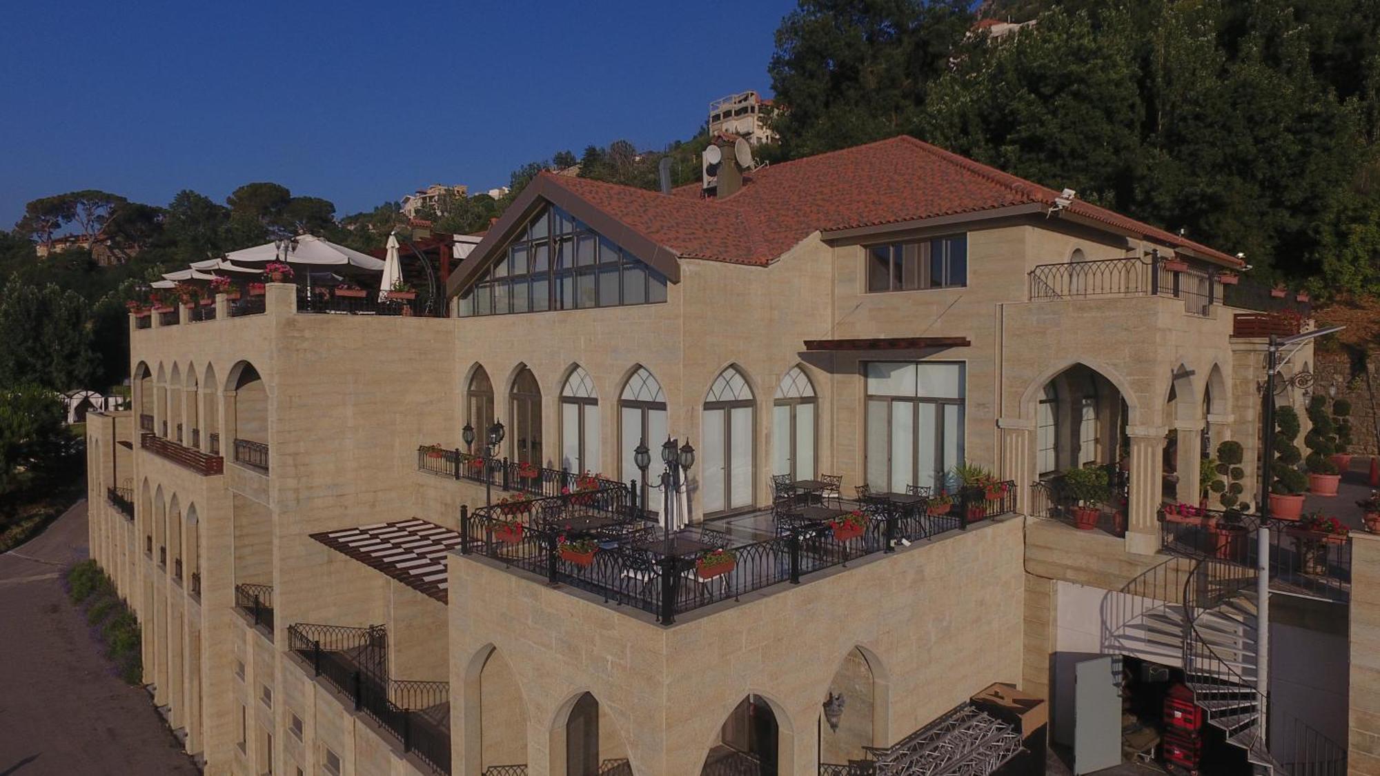 Cherry Blossom Boutique Hotel Bḩamdūn Kültér fotó
