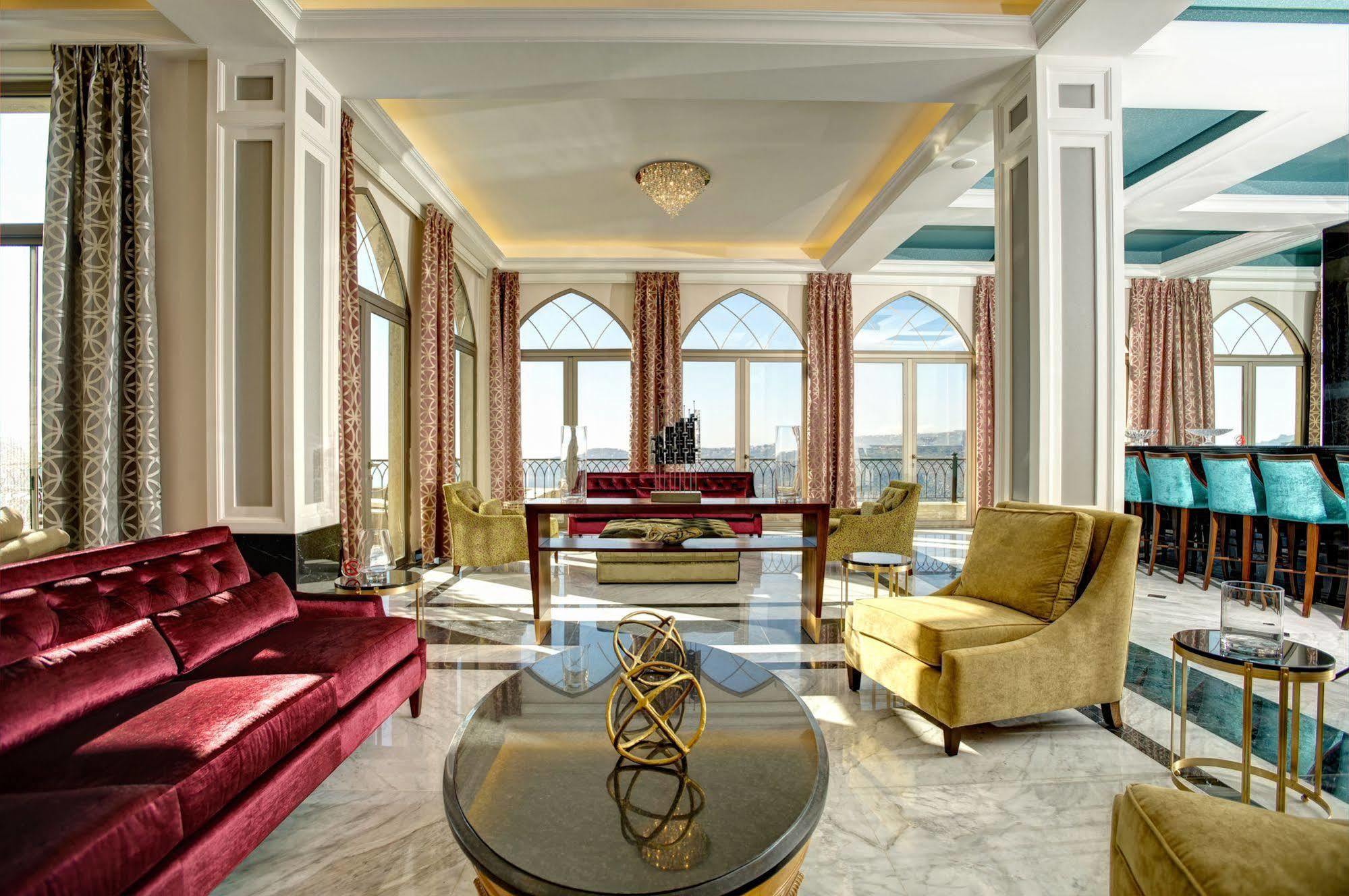 Cherry Blossom Boutique Hotel Bḩamdūn Kültér fotó