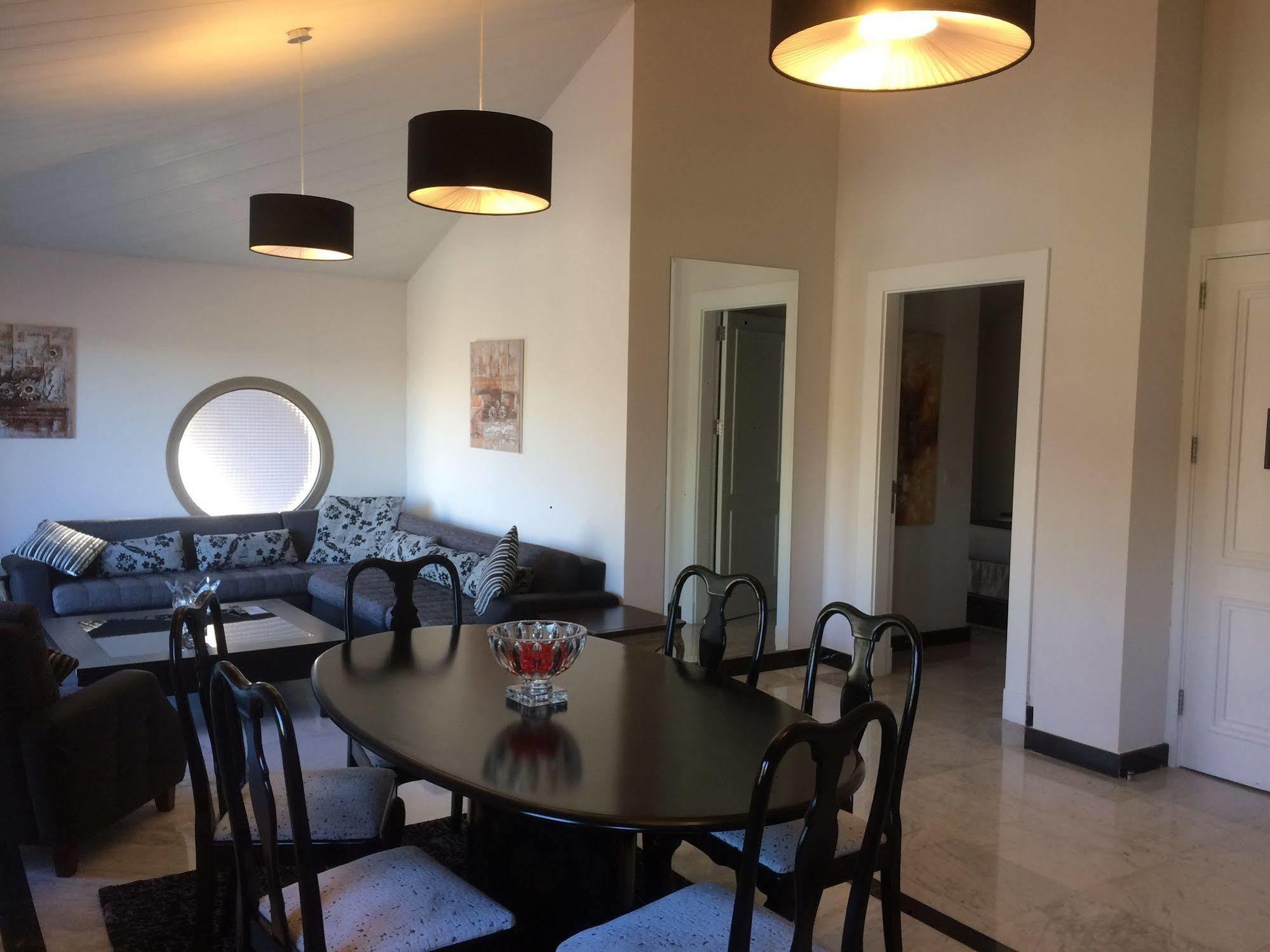 Cherry Blossom Boutique Hotel Bḩamdūn Kültér fotó