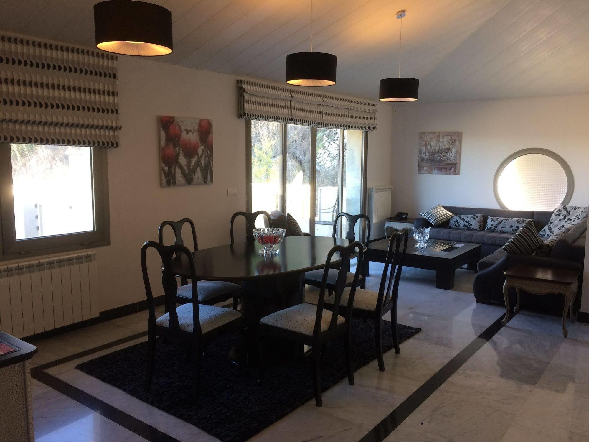 Cherry Blossom Boutique Hotel Bḩamdūn Kültér fotó