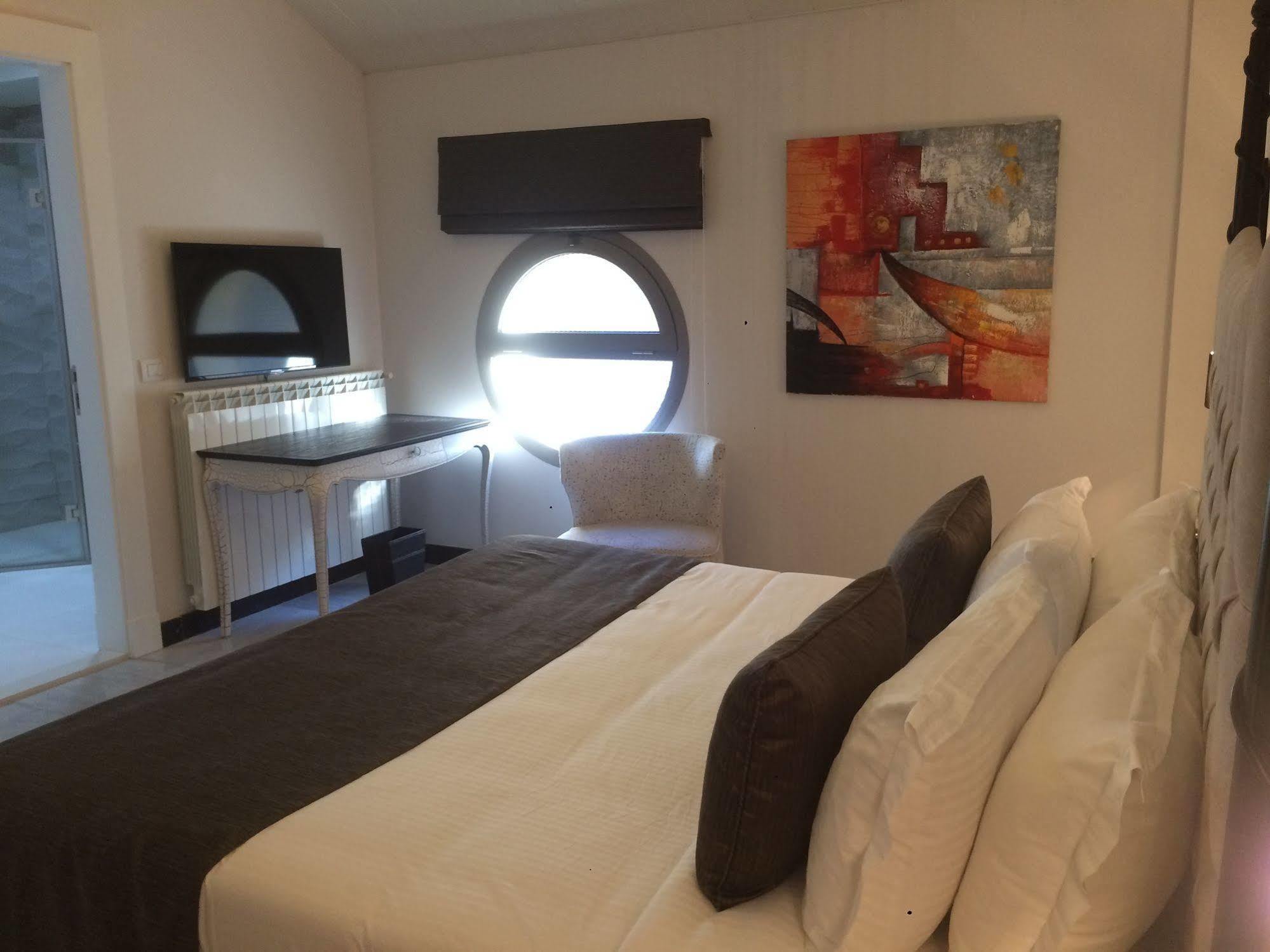 Cherry Blossom Boutique Hotel Bḩamdūn Kültér fotó